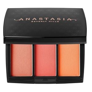 🆕 Anastasia ABH Peachy Love Blush Trio